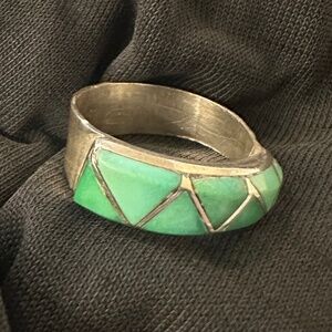 Zuni style Turquoise inlay & sterling silver ring, size 7 Vintage
